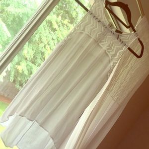 White tunic tank top by Mossimo, L